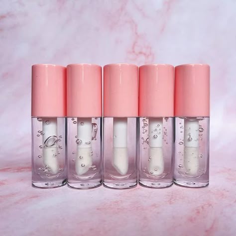 Lipsticks & Lip Gloss